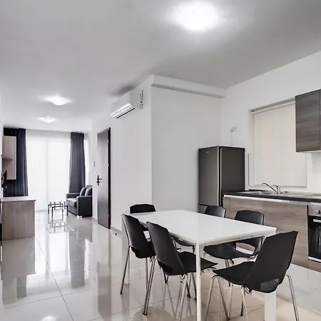 The Village Apartment St. Paul's Bay