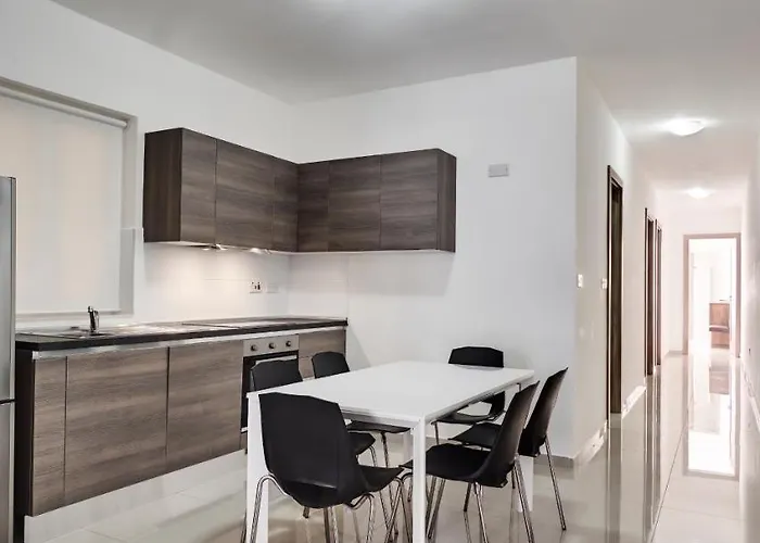 Apartament The Village *